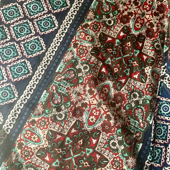 Boutique pattern kimono w/ fringe - Picture 3 of 4